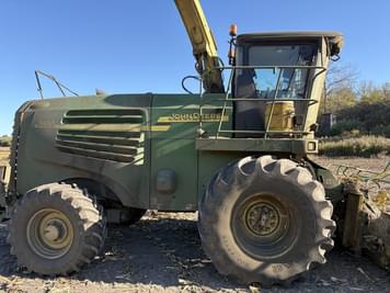 Main image John Deere 7400